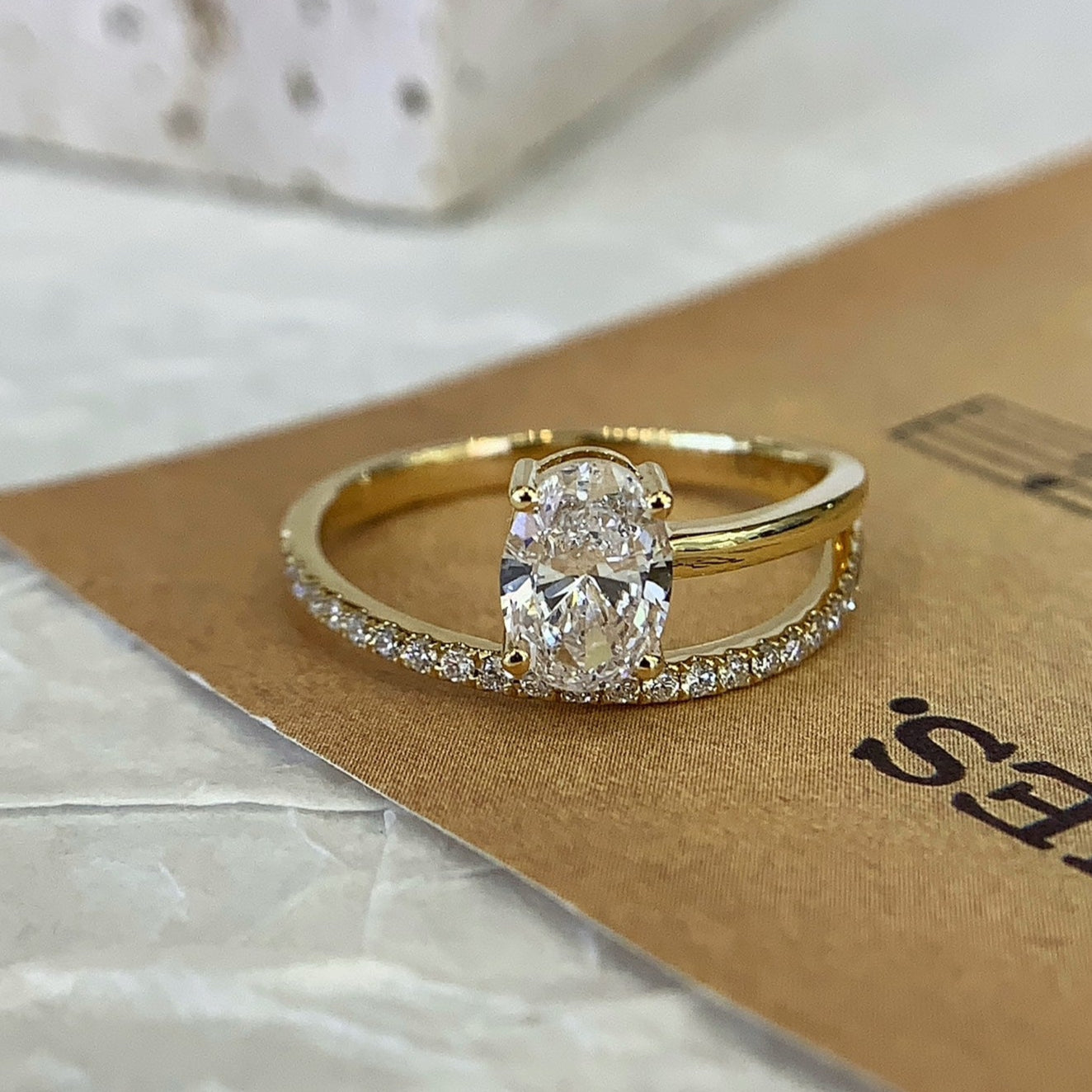 Oval 1.60tcw Lab Grown Diamond Wrap Band Engagement Ring, D-E-F Color, VVS-VS Clarity - IGI Certified