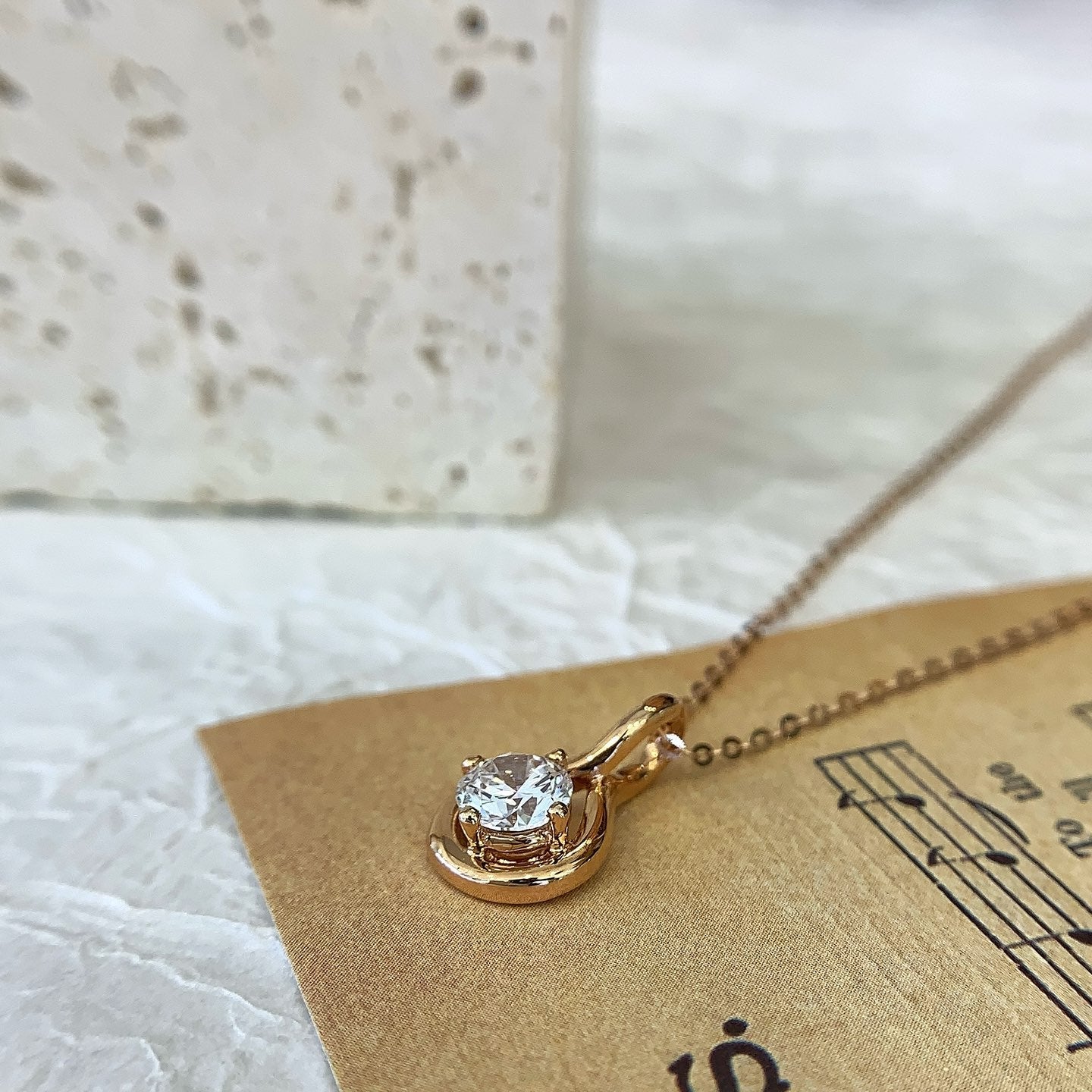 Round 0.50ct Lab Grown Diamond Twist Bale Pendant Necklace, D-E-F Color, VVS-VS Clarity - IGI Certified Necklace