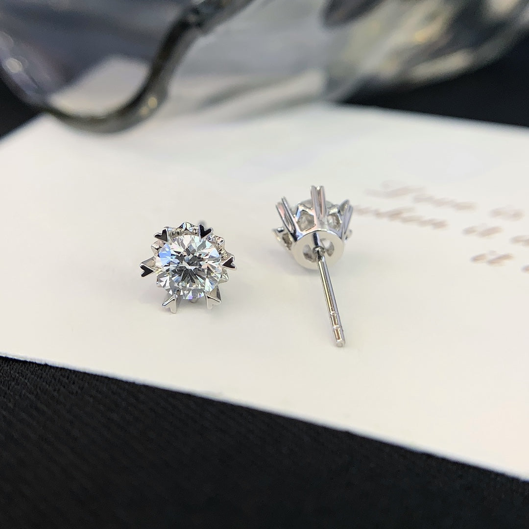 1.00tcw Lab Diamond Floral Stud Earrings | Round Cut | IGI Certified | VVS–VS Clarity