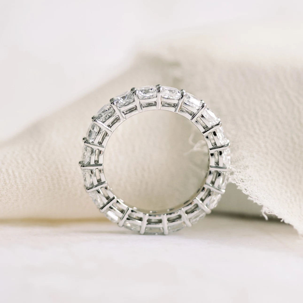 #Color_White Gold