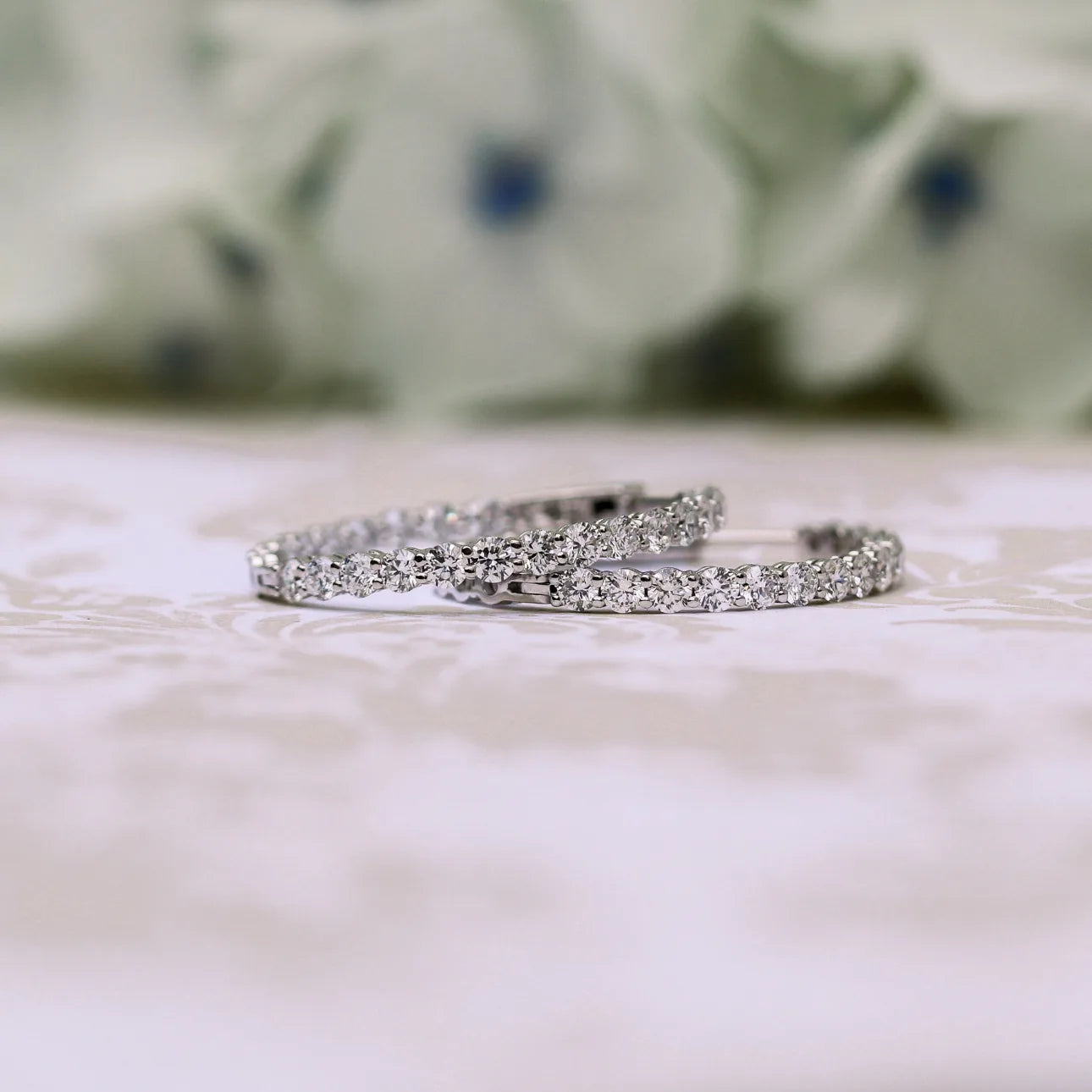#Color_White Gold