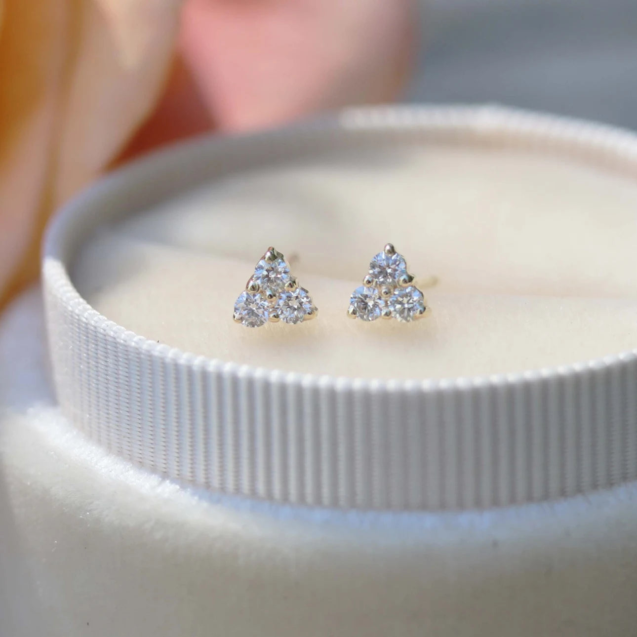 #Color_White Gold