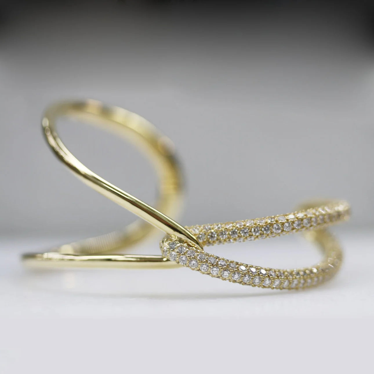 #Color_Yellow Gold