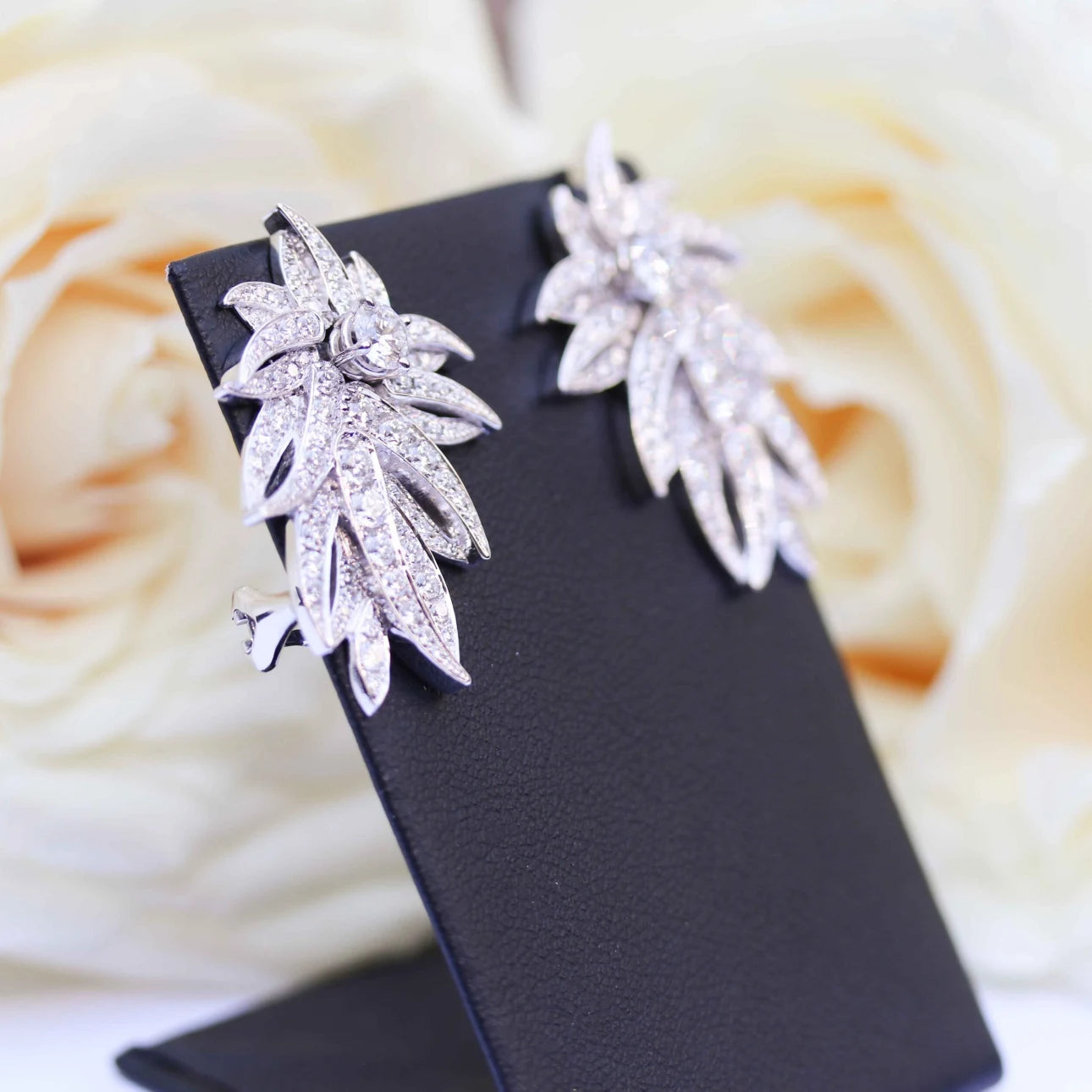#Color_White Gold