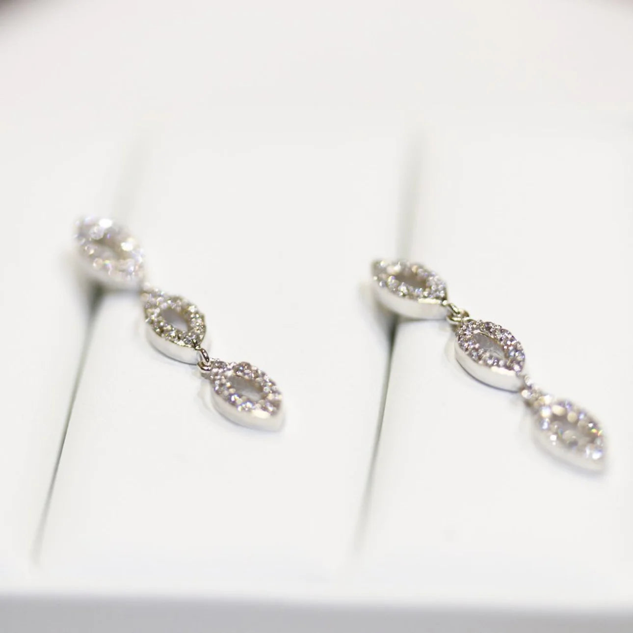 #Color_White Gold
