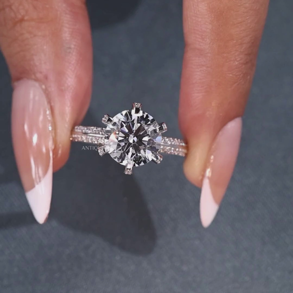White Gold Round Cut Diamond Ring