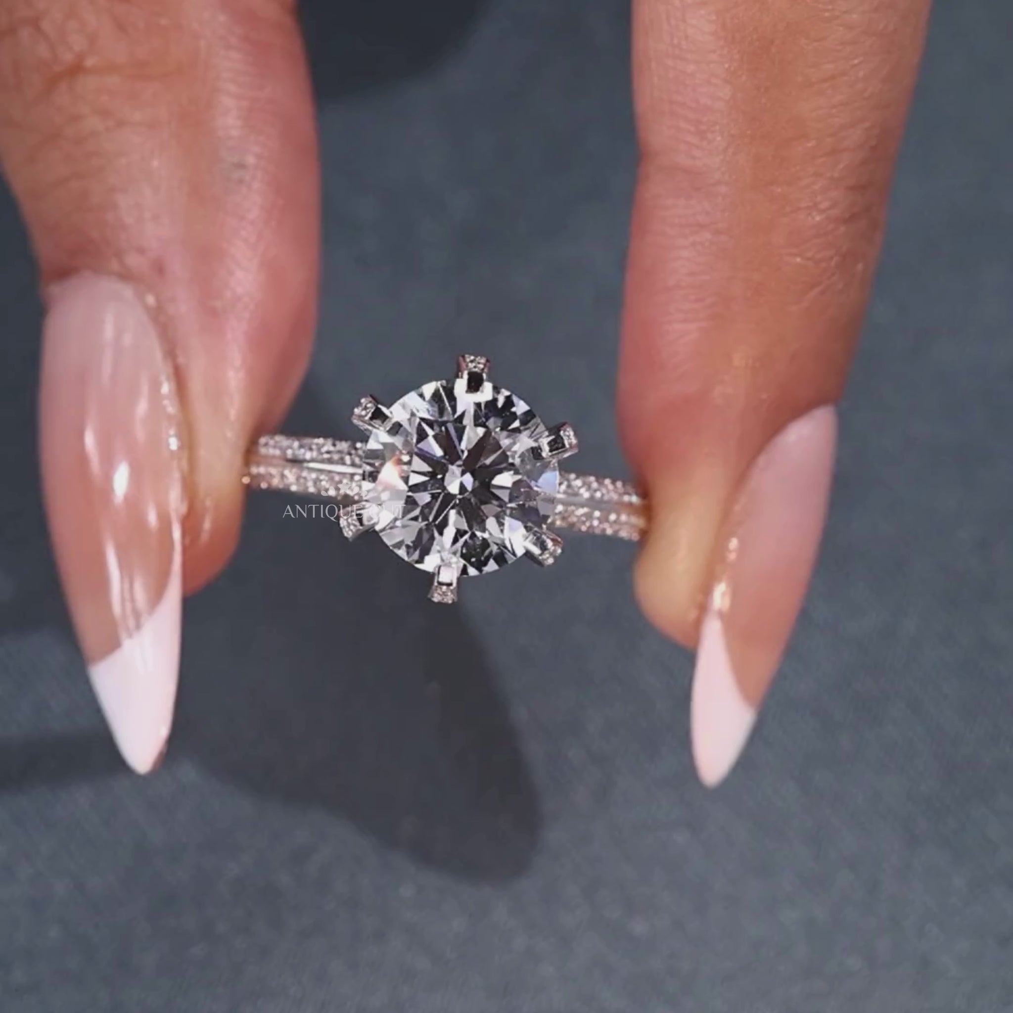 White Gold Round Cut Diamond Ring