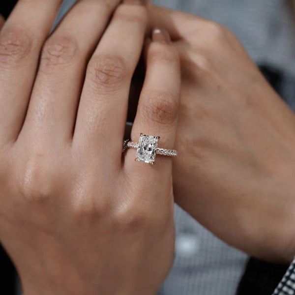 Lab grown radiant cut diamond engagement ring in rose gold