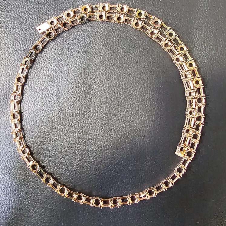 2nd installment for Round - Emerald necklace