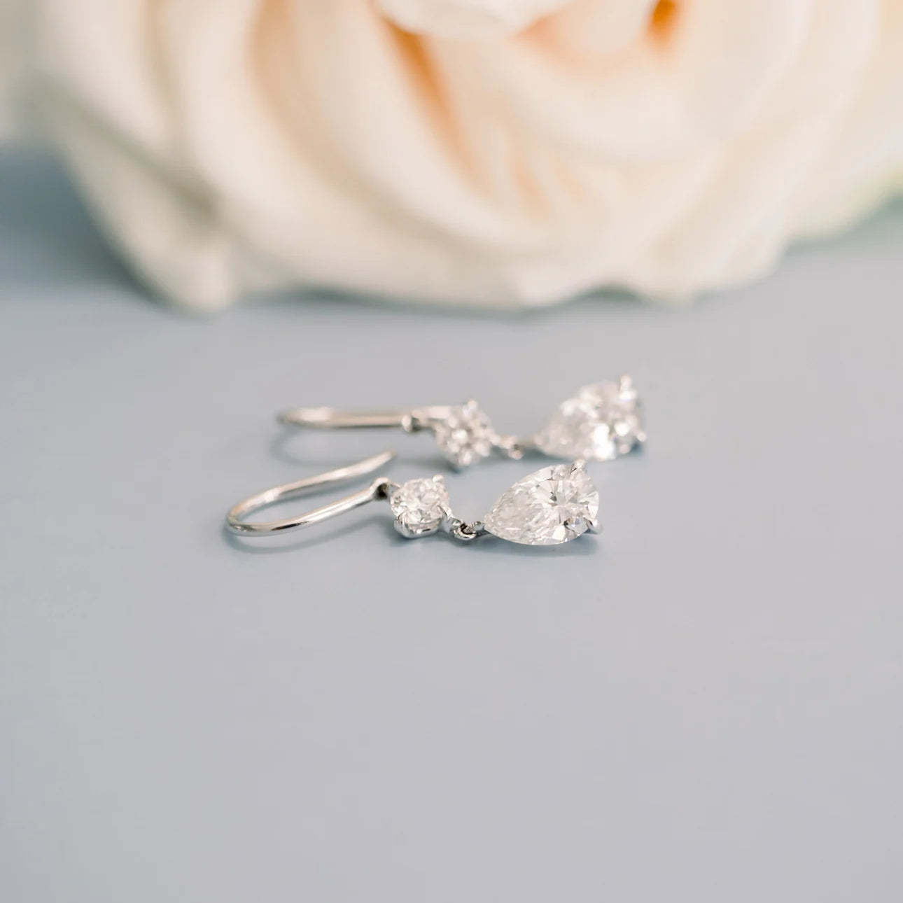 #Color_White Gold
