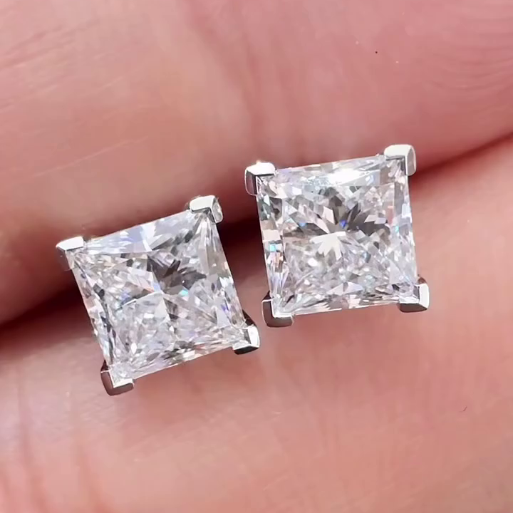 Princess 4.00tcw Lab Grown Diamond Stud Earring, D-E-F Color, VVS-VS Clarity - IGI Certificate