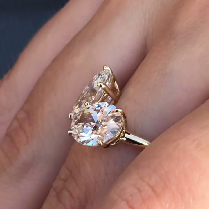 Pear & Oval 3.00tcw Lab Diamond Toi et Moi Engagement Ring | IGI Certified