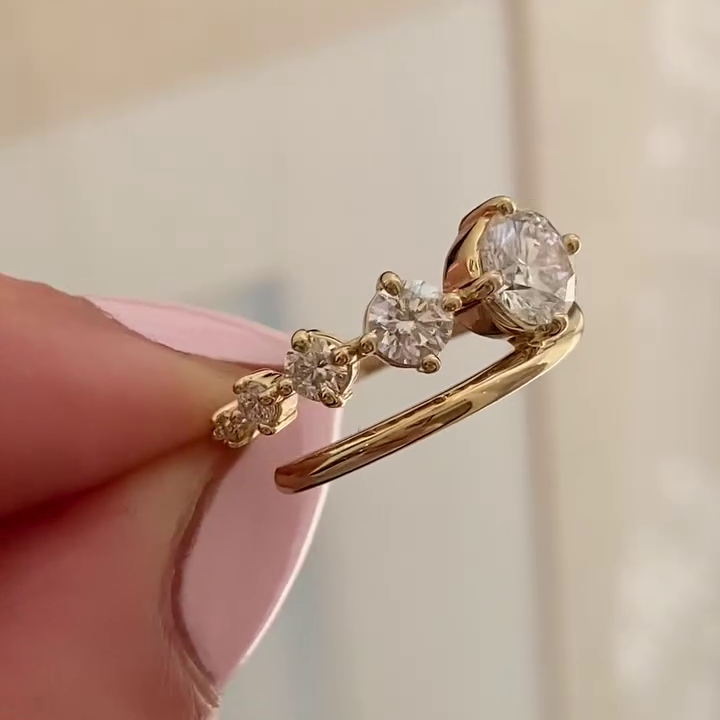 Round 0.80tcw Lab Grown Diamond Unique Five Stone Bypass Engagement Ring, D-E-F Color, VVS-VS Clarity