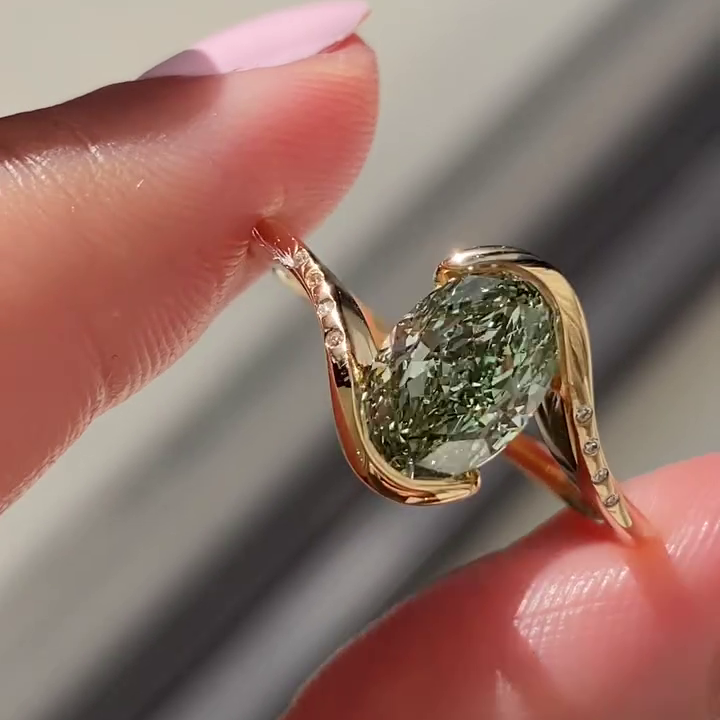 Oval Fancy Green 2.00tcw Lab Diamond Solitaire Bypass Ring | IGI VVS–VS