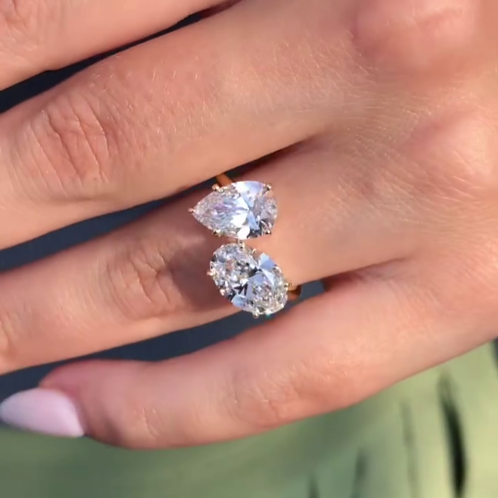Pear & Oval 3.00tcw Lab Diamond Toi et Moi Engagement Ring | IGI Certified