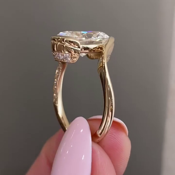 Oval 3.50tcw Lab-grown Diamond Unique Bypass Style Engagement Ring, D-E-F Color, VVS-VS Clarity