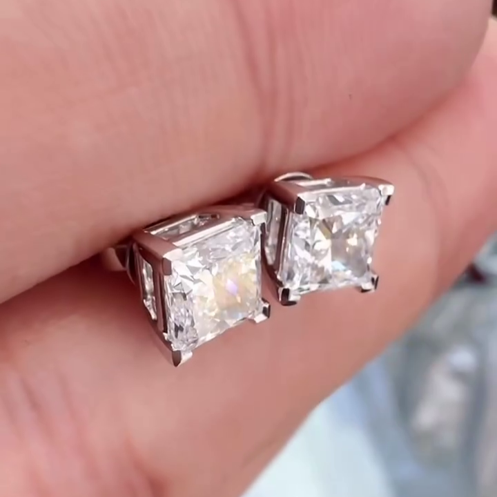 Princess 4.00tcw Lab Grown Diamond Stud Earring, D-E-F Color, VVS-VS Clarity - IGI Certificate