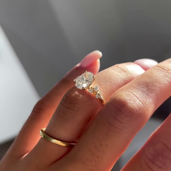 Oval 1.50tcw Lab Grown Diamond Engagement Ring, D-E-F Color, VVS-VS Clarity - IGI Certified