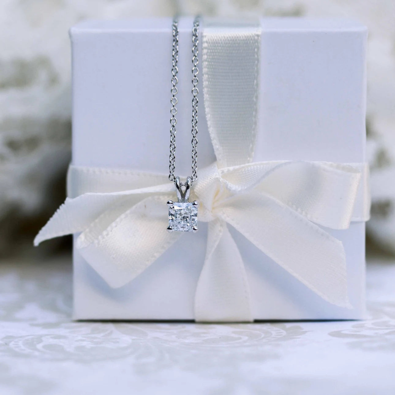 #Color_White Gold
