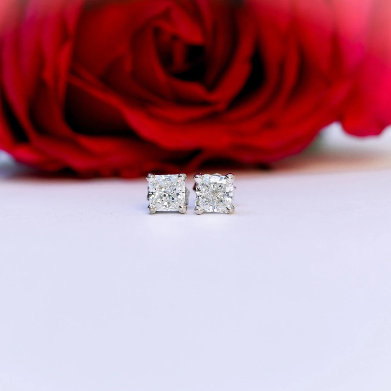 #Color_White Gold_1.0tcw