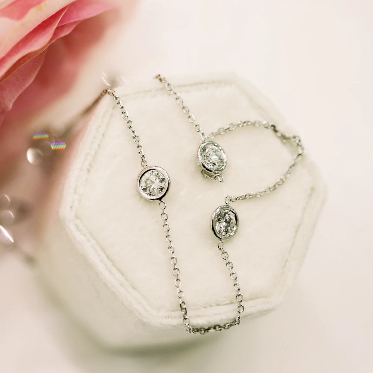 #Color_White Gold