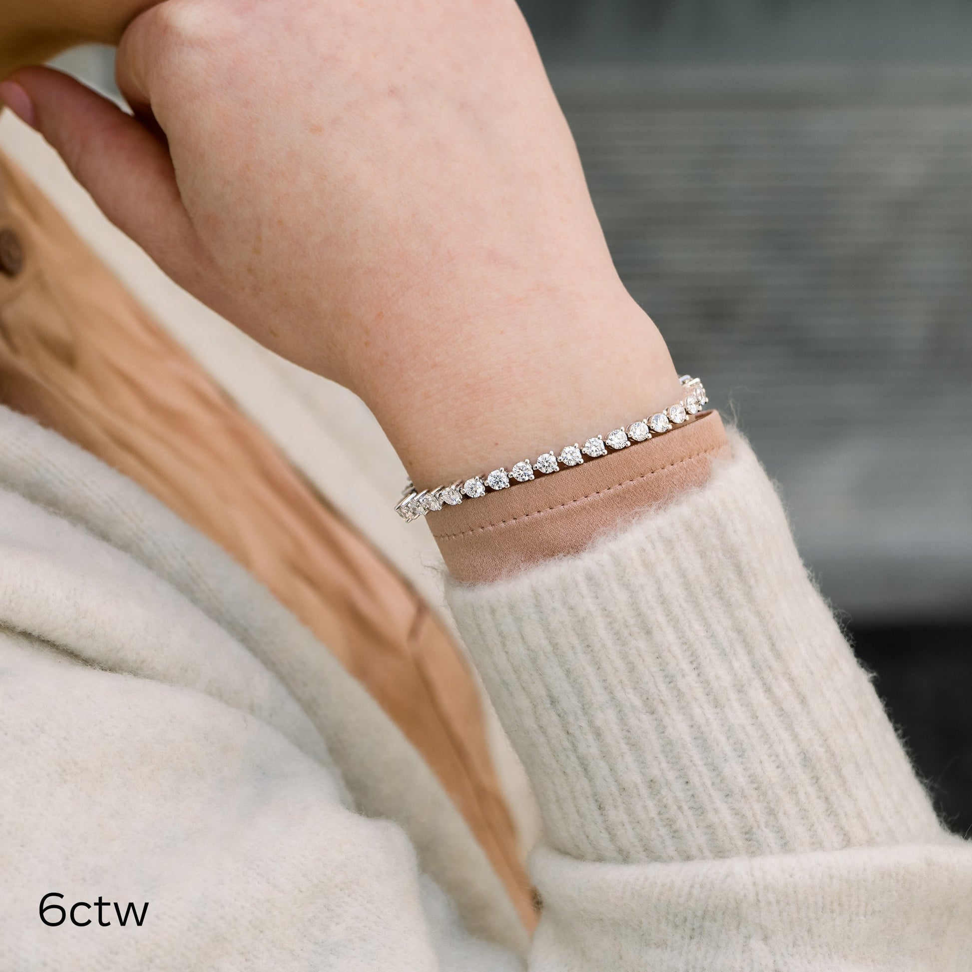 #color_White Gold #size_6 carat total weight