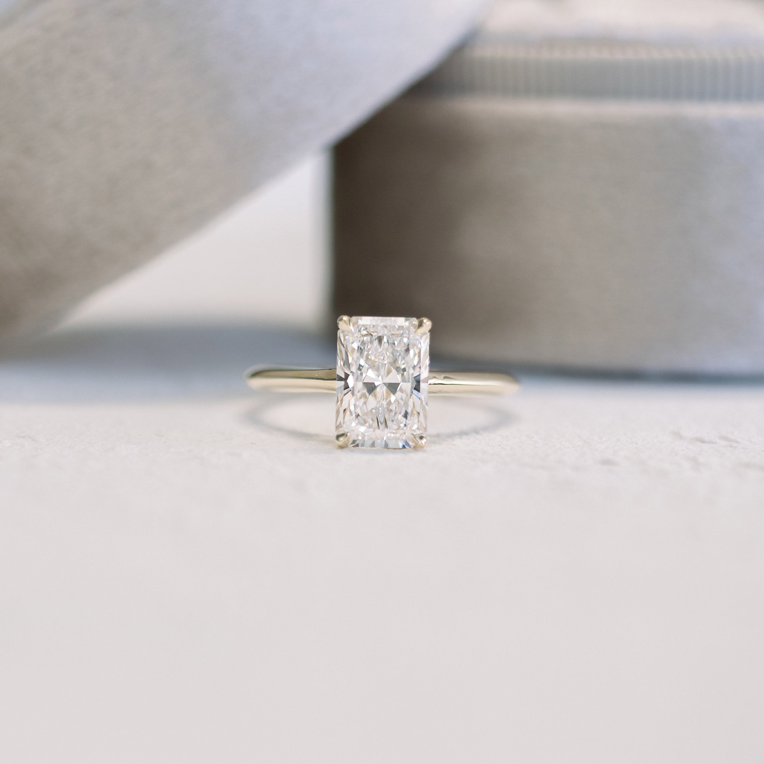 RADIANT CATHEDRAL SOLITAIRE Lab grown Diamond Ring DEF Color VS+ Clarity