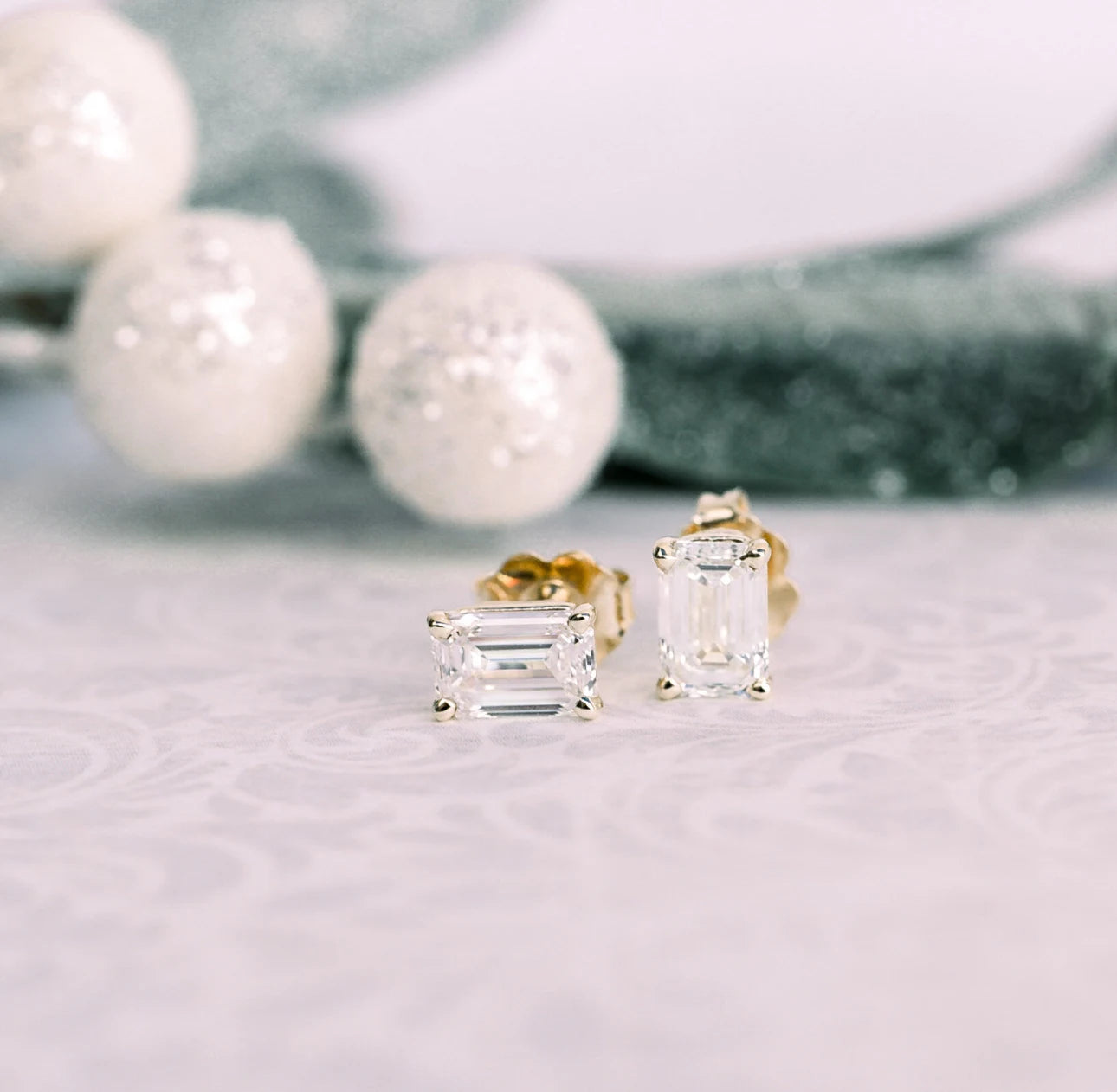 #Color_Yellow Gold